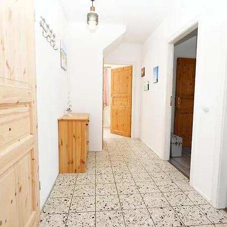 Haus-osbahr-ferienwohnung-waldtraud * Behrensdorf