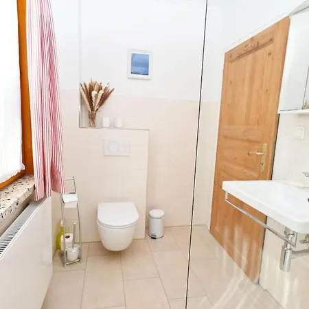 Haus-osbahr-ferienwohnung-waldtraud