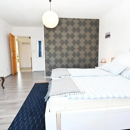 Haus-osbahr-ferienwohnung-waldtraud Behrensdorf